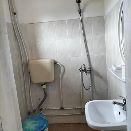 Casa Proto 3* コスティネシュティ